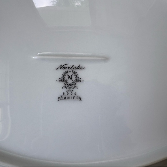 Noritake Ranier Elegant White Oval Serving Platter 11.5" - Picture 4 of 4